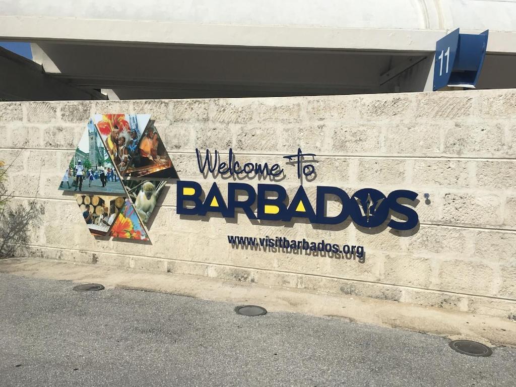 Donamae 2 Story Barbados House Βίλα Μπριτζτάουν Εξωτερικό φωτογραφία