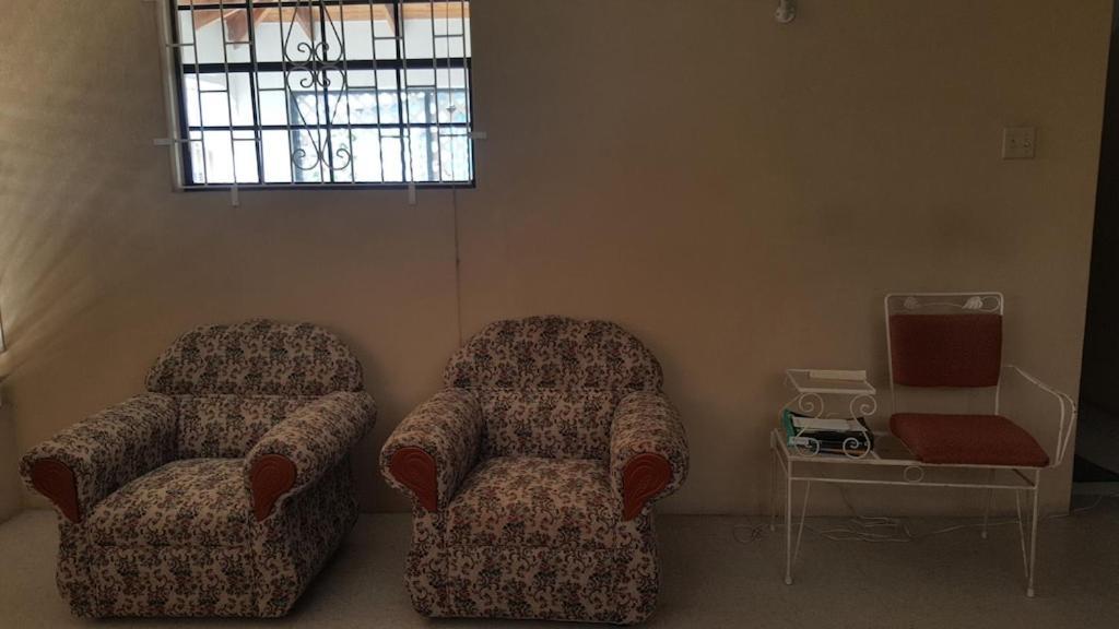 Donamae 2 Story Barbados House Βίλα Μπριτζτάουν Εξωτερικό φωτογραφία