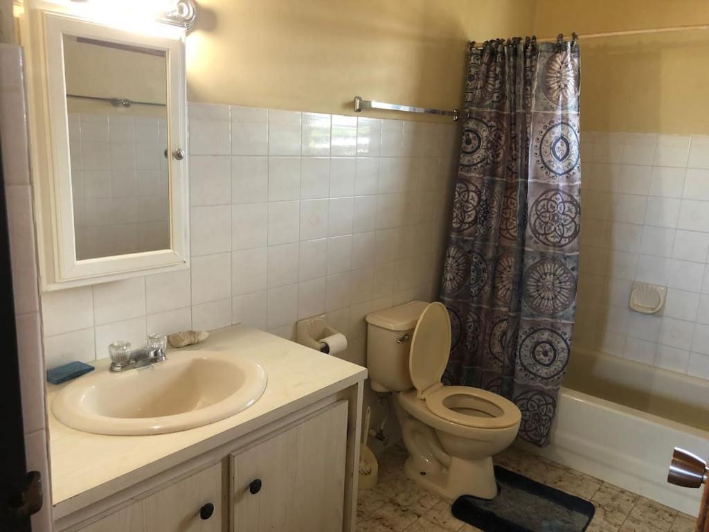 Donamae 2 Story Barbados House Βίλα Μπριτζτάουν Εξωτερικό φωτογραφία